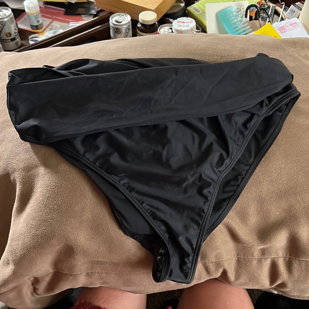 Black Bikini with slimming wrap waist sz XL